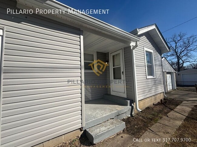 Building Photo - 711 W 22nd St