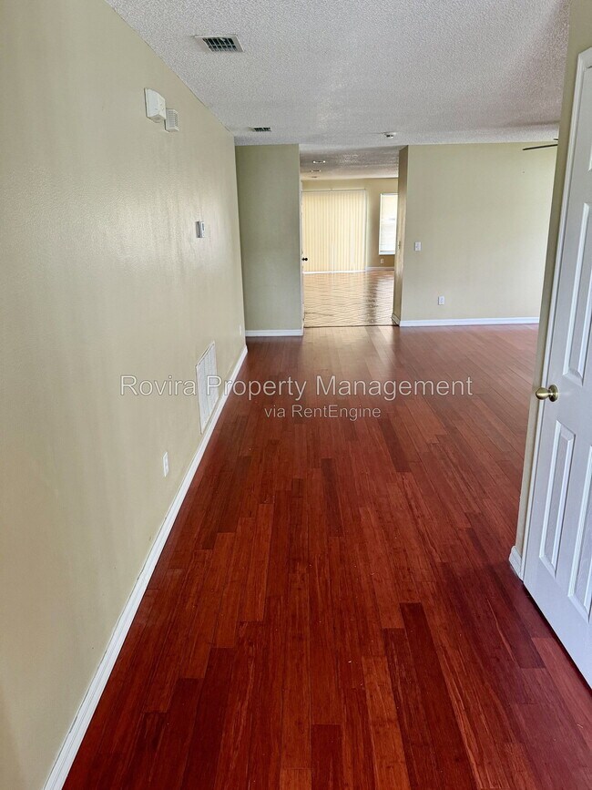 Building Photo - 1326 Aguacate Ct
