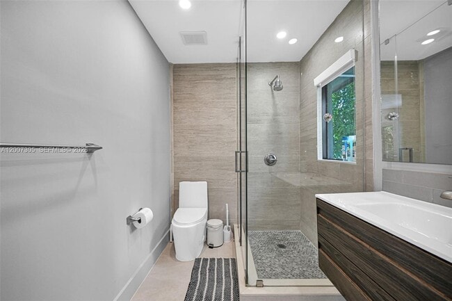 Building Photo - 145 NE 49th St