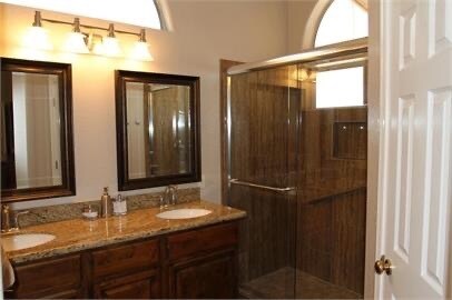 Building Photo - 26422 N 43rd Pl