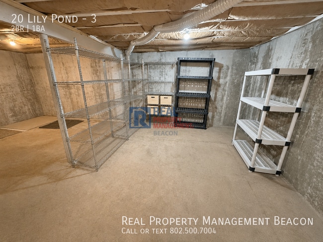 Building Photo - 20 Lily Pond Rd