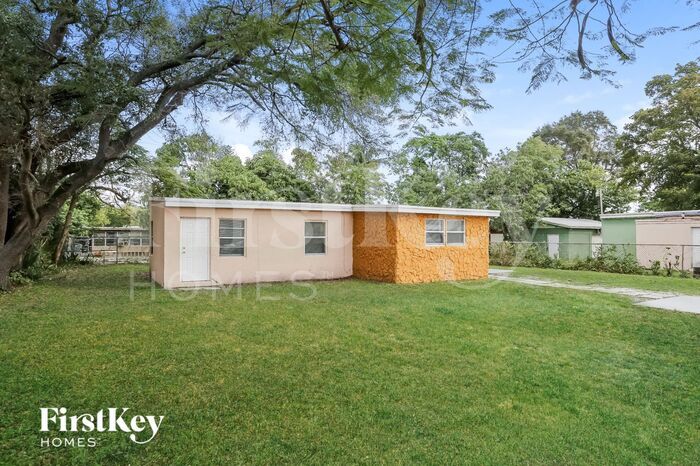Building Photo - 1531 NW 11th Ct