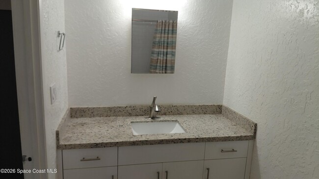 Building Photo - 9357 Victoria Dr