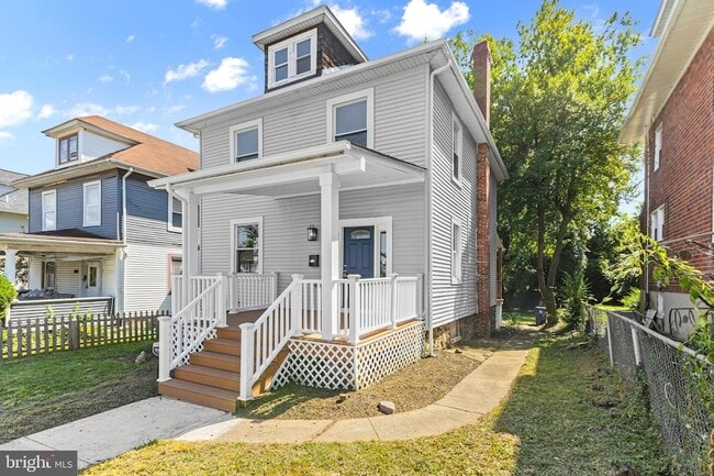 Building Photo - 505 McCabe Ave