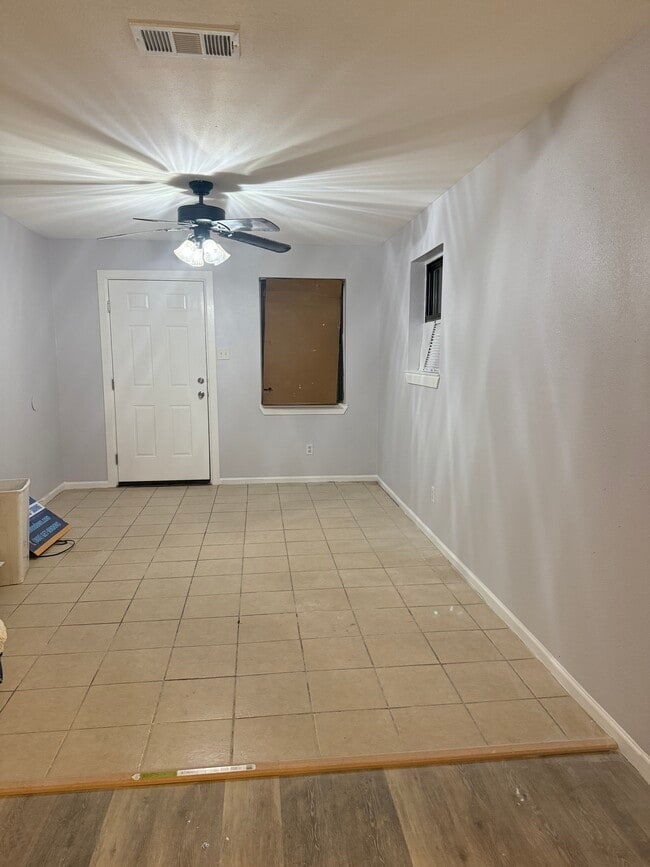 Building Photo - 4661 Dale St