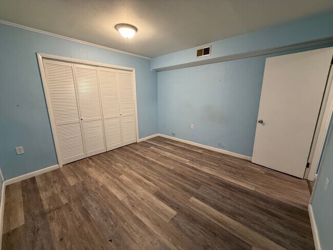 Building Photo - 37 Keystone Dr
