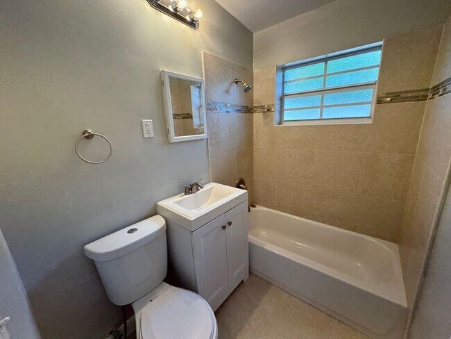 Building Photo - 91 Old Spanish Trail