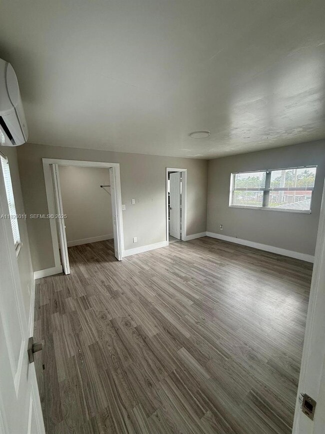 Building Photo - 3281 NW 14th Terrace