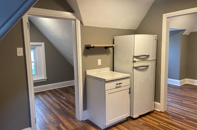 Building Photo - The Phoenixville Lofts-Upgraded Studio/1 b...