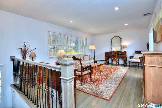 Building Photo - 7 Richmond Hill Rd