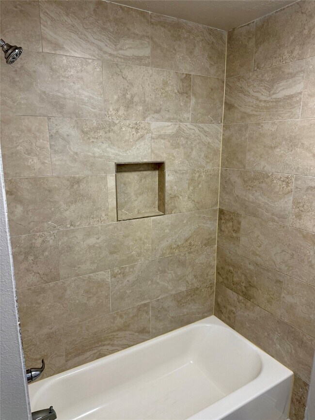 Building Photo - 3507 Almondwood Dr