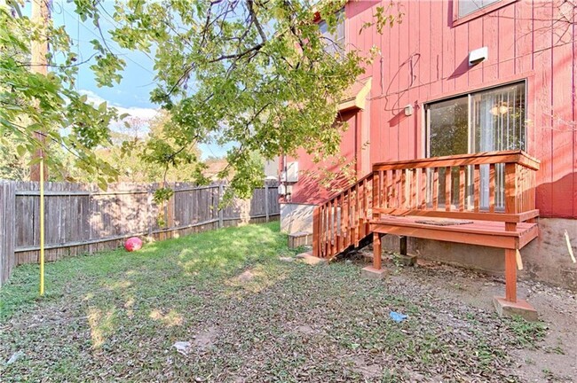 Building Photo - 6708 Windrift Way