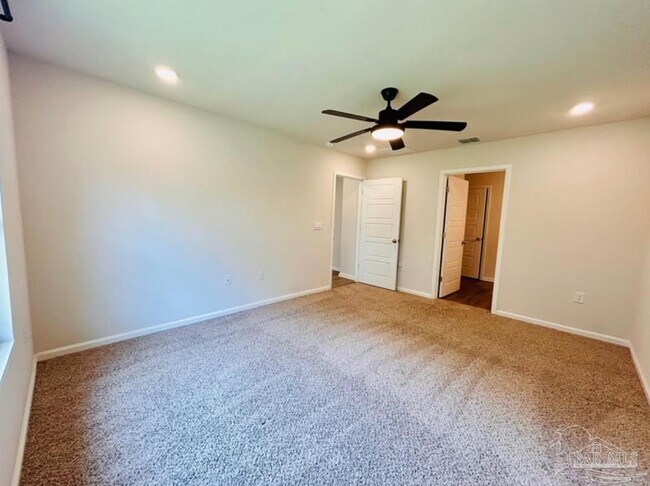 Building Photo - 1928 High Rdg Ct