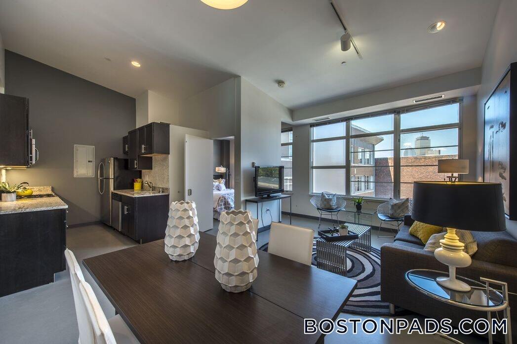 Building Photo - 160 E Berkeley St