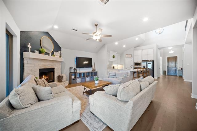 Building Photo - 225 Lariat Trail