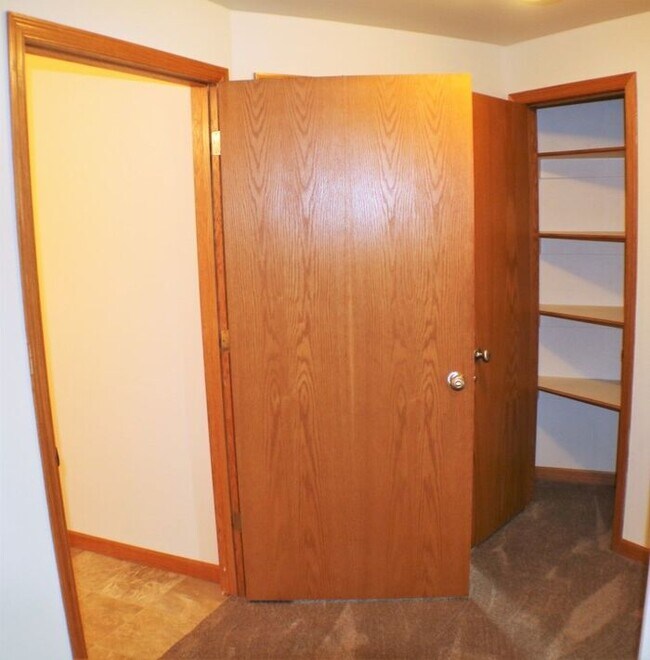 Building Photo - $1,325 | 2 Bedroom, 2 Bathroom CONDO | PET Friendly* | Available for August 1st, 2026 Move In!