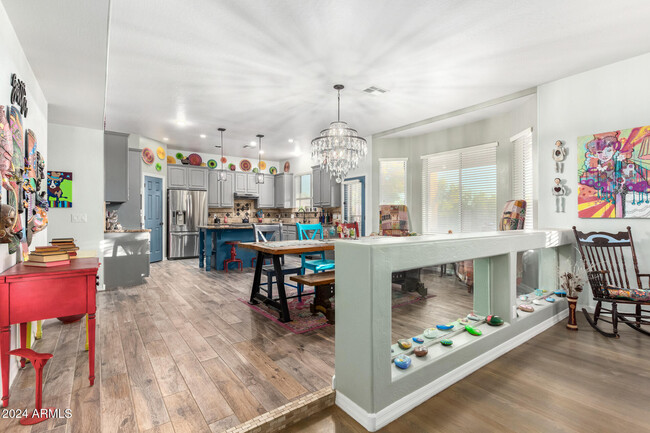Building Photo - 20475 E Palomino Dr