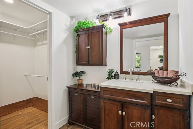 Building Photo - 25761 Le Parc