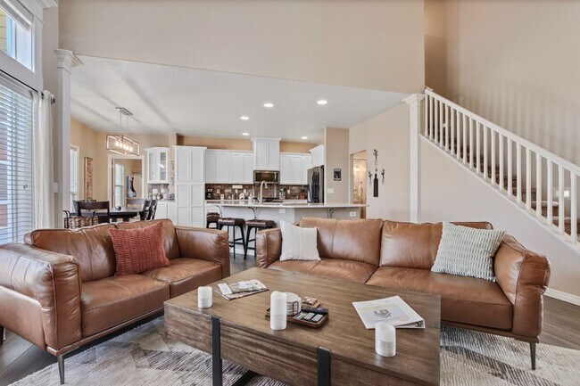 Building Photo - Fully Furnished 5 Bedroom Home in Eagle Id...