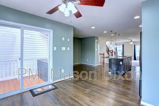 Building Photo - 8434 Stansbury Lake Dr
