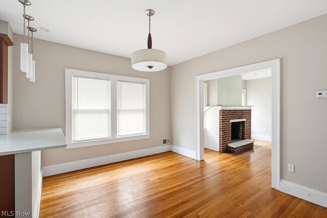 Building Photo - 3423 Beechwood Ave