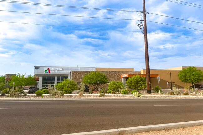 Building Photo - 3Bed/2Bath Home In Cave Creek! JOIN THE WA...