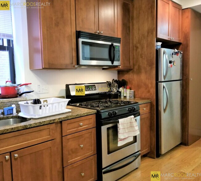 Primary Photo - 64 Louis Prang St