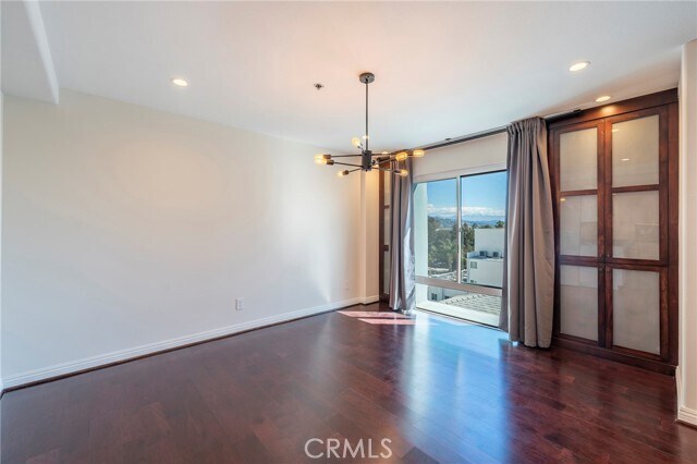Building Photo - 10336 Wilshire Blvd