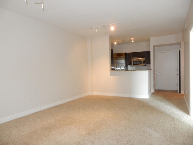 Building Photo - 550 Okeechobee Blvd