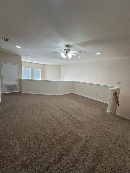 Building Photo - 15505 Palmira Ave