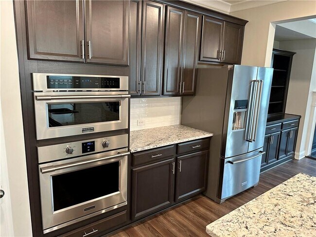Building Photo - 42 Dalmer Dr