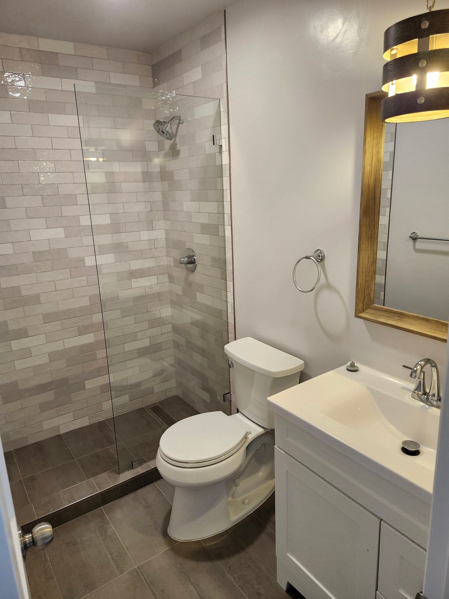 Building Photo - 10980 Palms Blvd