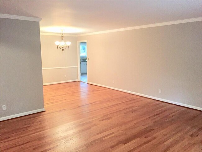 Building Photo - 4625 Kings Down Rd