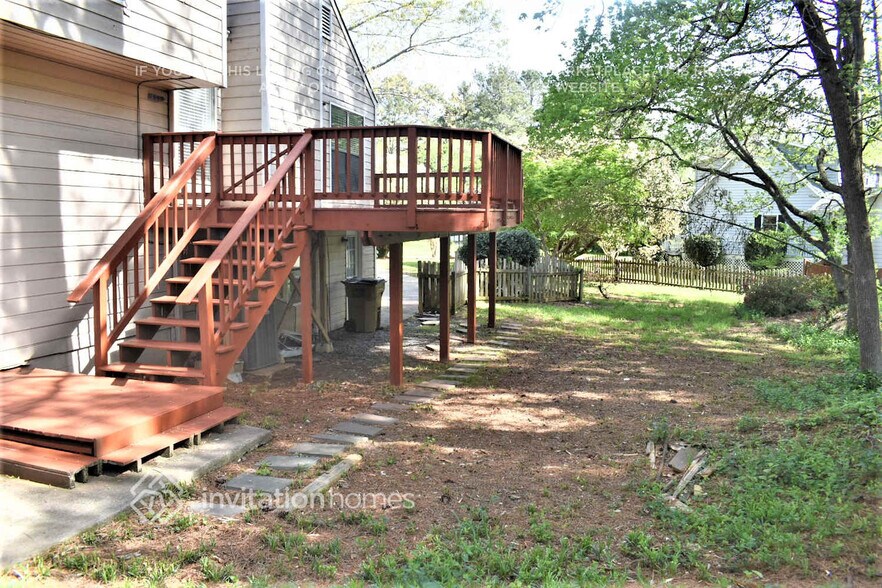 Building Photo - 1840 Ardsley Dr NE