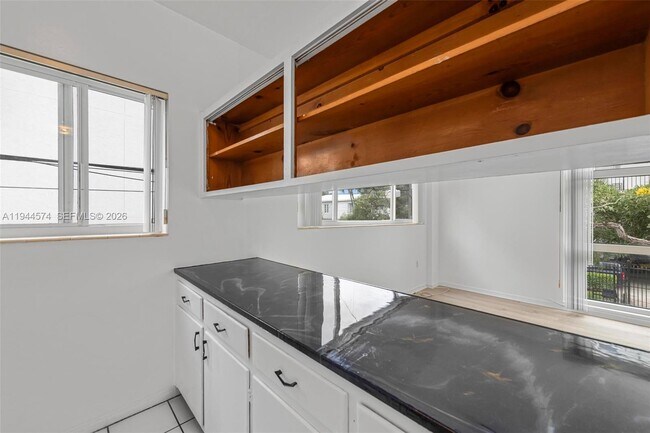 Building Photo - 1850 Meridian Ave