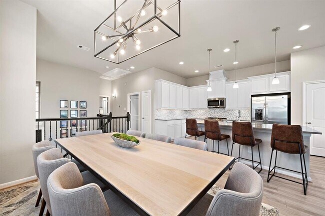Building Photo - 2539 Terrace Point Dr