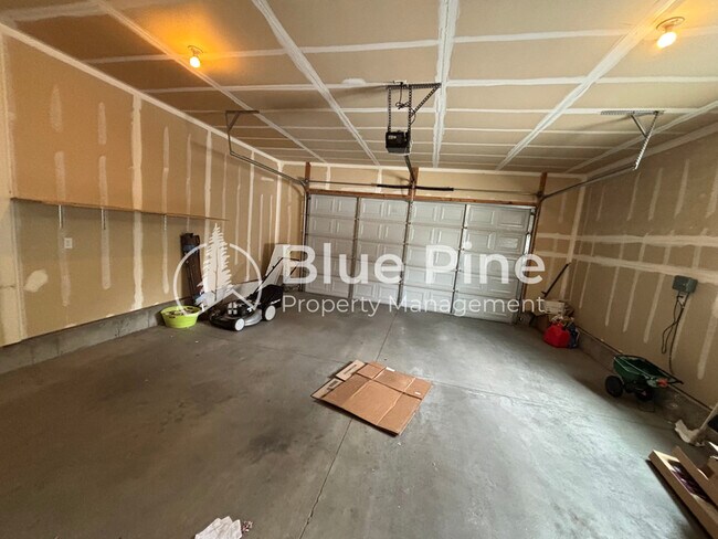 Building Photo - 6020 Bryson Ln