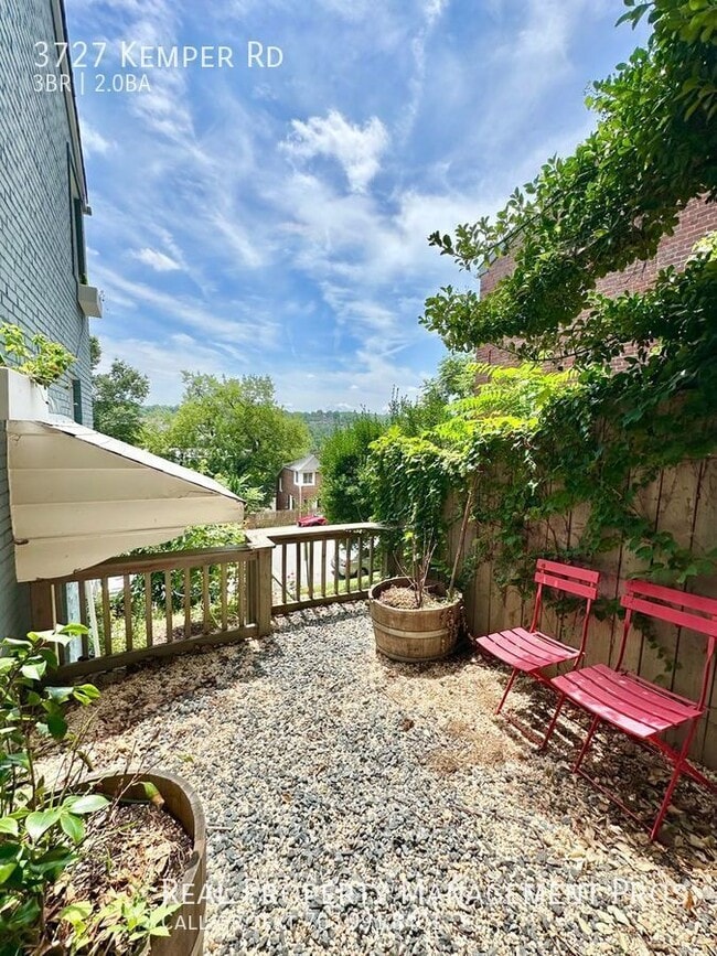 Building Photo - 3727 S Kemper Rd