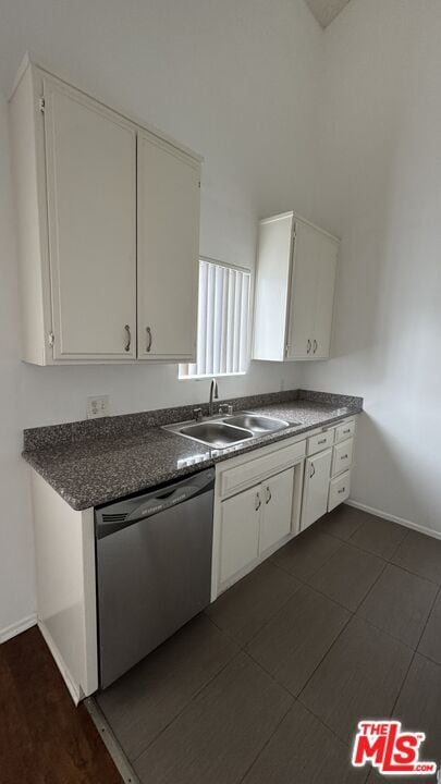 Building Photo - 3744 Delmas Terrace