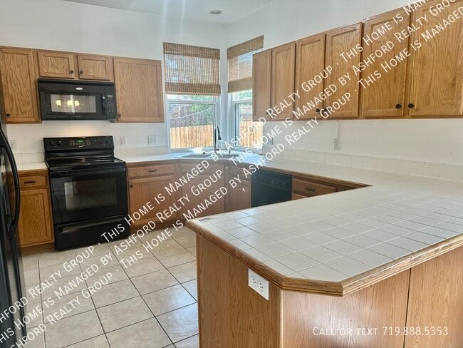 Building Photo - 8295 St Helena Dr