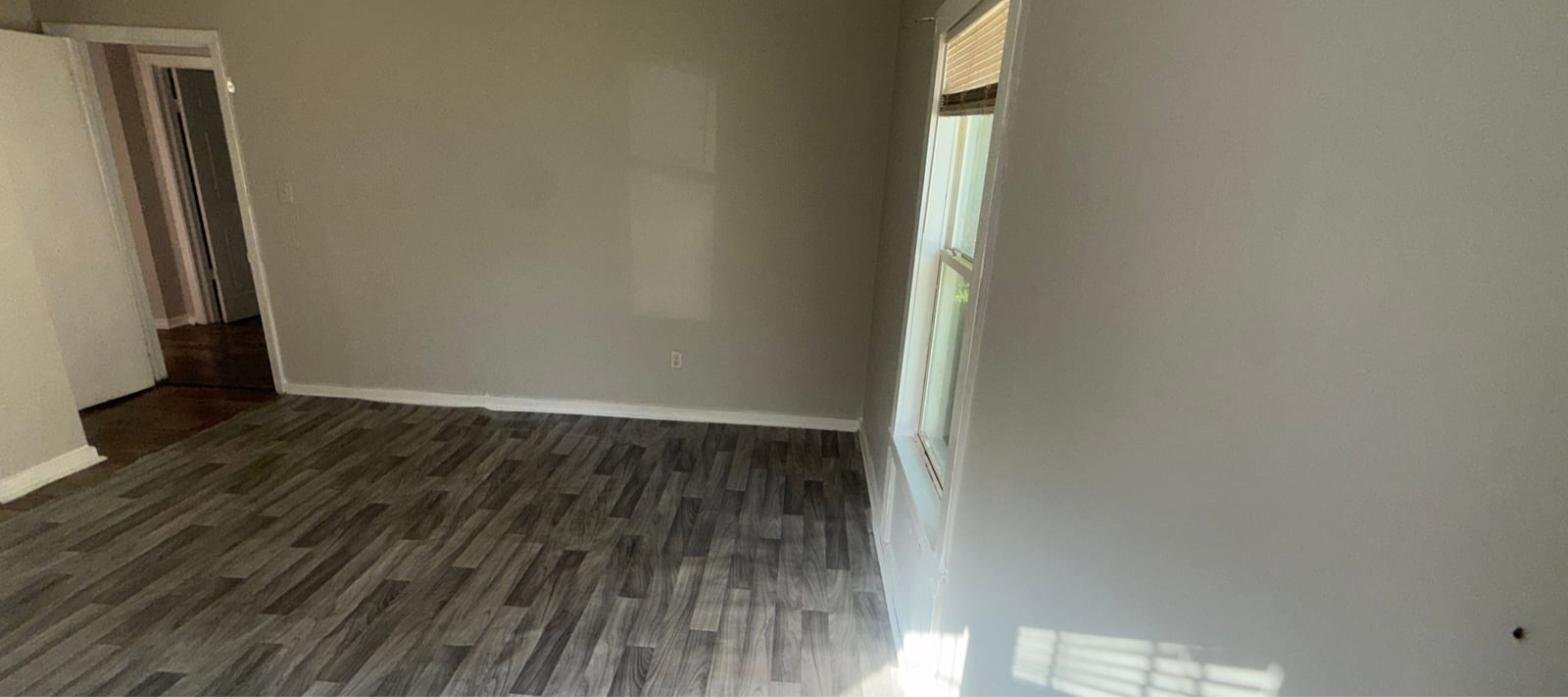 Building Photo - 314 Clubview Dr