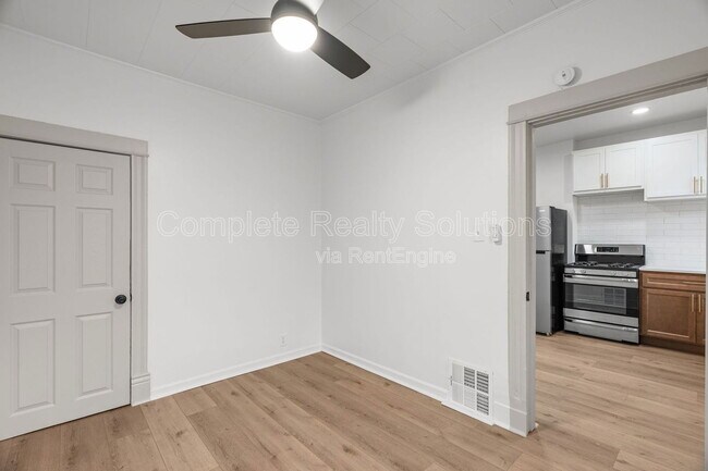 Building Photo - 4642 Idaho Ave