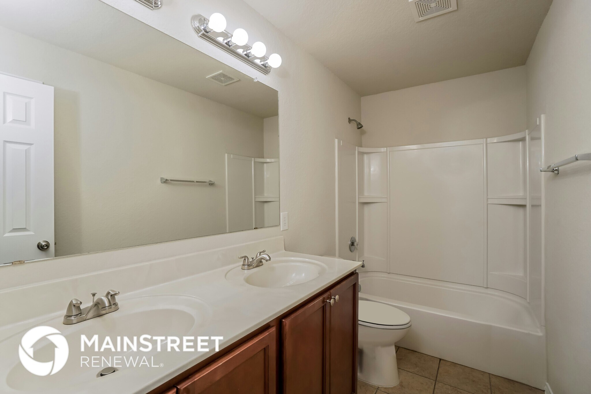 Building Photo - 11910 Fieldcrest Run