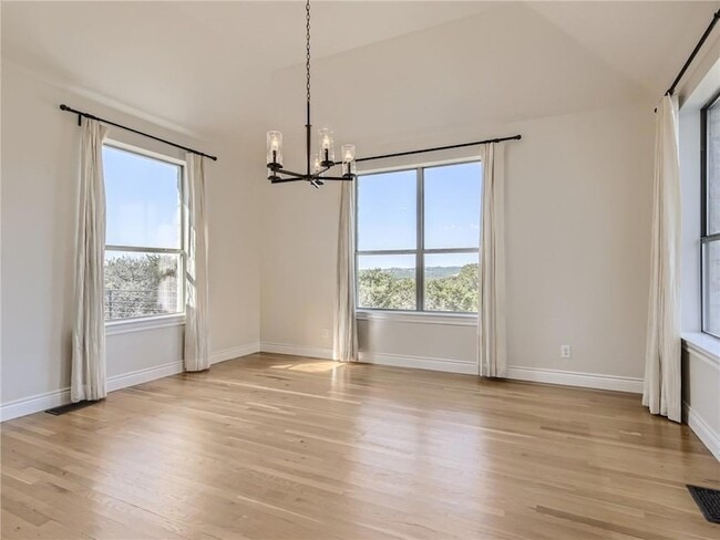 Building Photo - 267 Commons Ford Rd