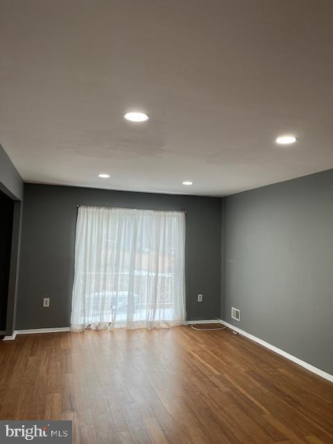 Building Photo - 7001 Blue Bird Ct