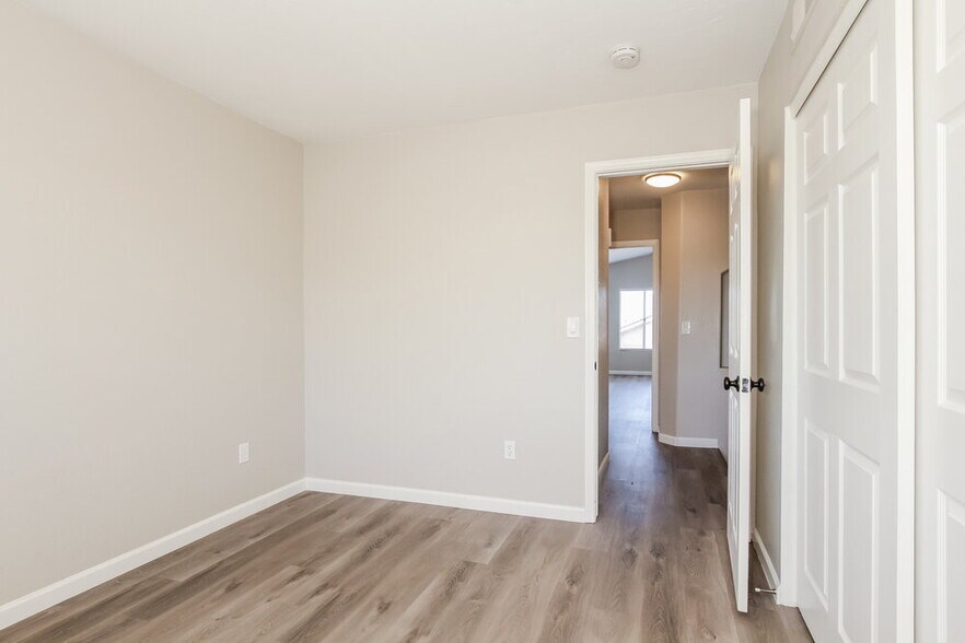 Building Photo - 19036 N 37th St