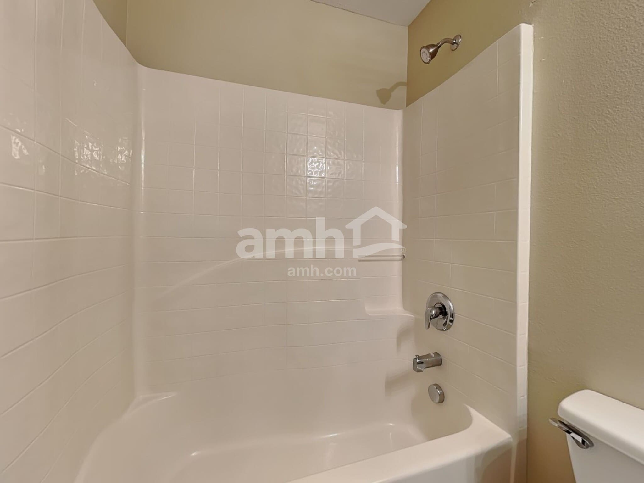 Building Photo - 830 Hyacinth Cir