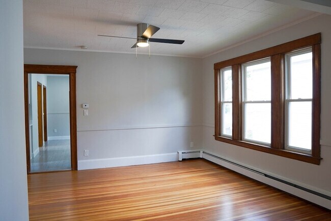 Building Photo - 97 2nd St