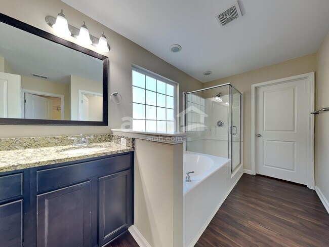 Building Photo - 19 Winslow Cir