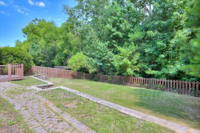 Building Photo - 2079 Willhaven Dr